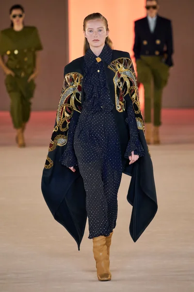 Look 39
